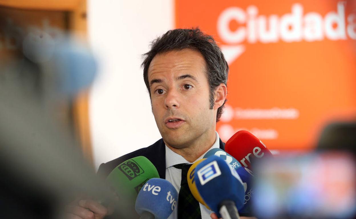 nacho-cuesta-se-afilia-a-ciudadanos-y-cree-imposible-un-pacto-con-el